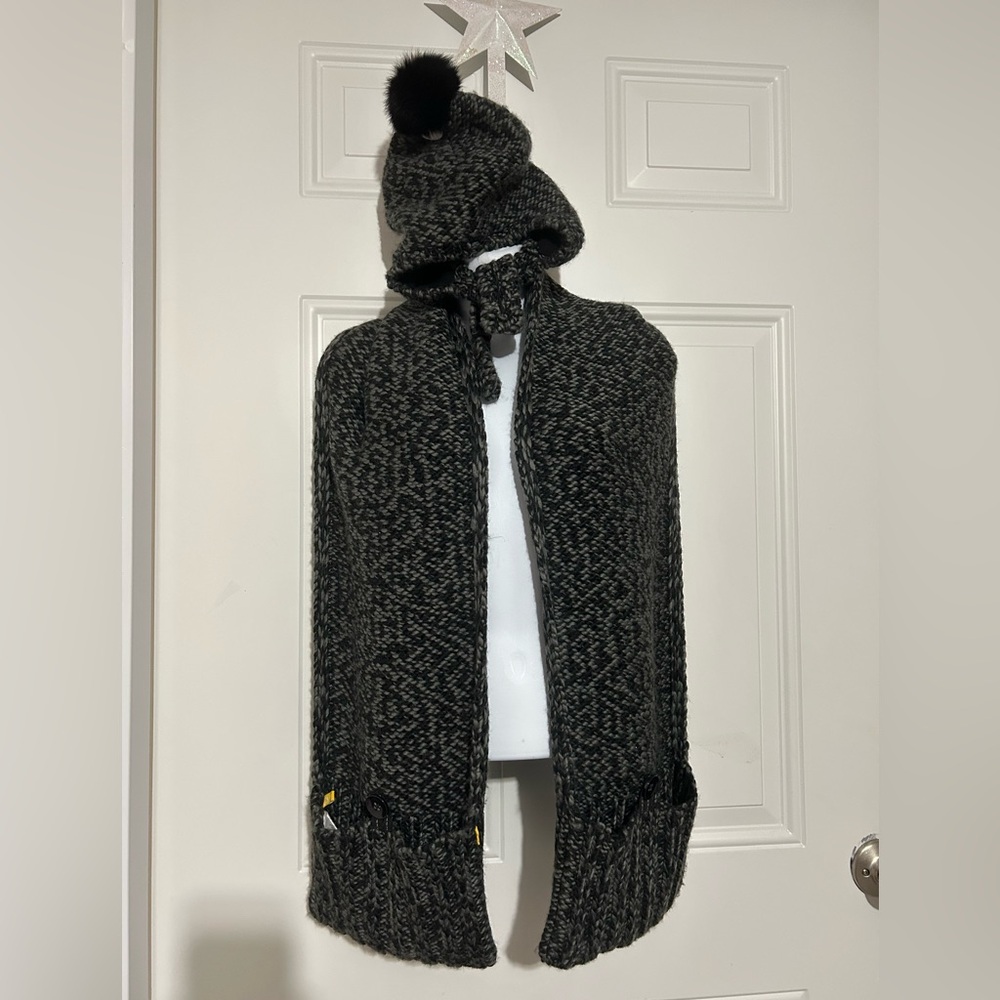 Lole Hat and Scarf Set